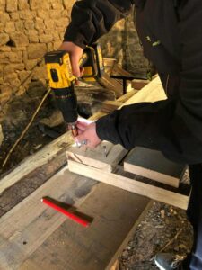 Jardinière bois sur mesure, châtaignier, jardin potager, jardin partagé, jardinage, biodiversité bacs potagers en bois local jardinières sur mesure châtaignier bac potager durable sans traitement fabrication artisanale bac jardin mobilier jardin bois local bac potager école / restaurant / collectivité bac en châtaignier pour extérieur bois imputrescible écologique